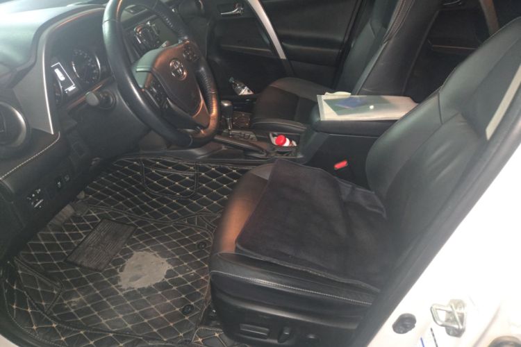 Used Toyota RAV4 2016 2.0L CVT 4x4 New Edition China V Standard
