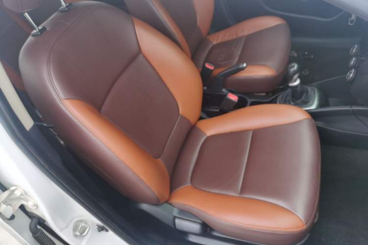 Used Kia K2 2015 Sedan 1.4L MT GLS