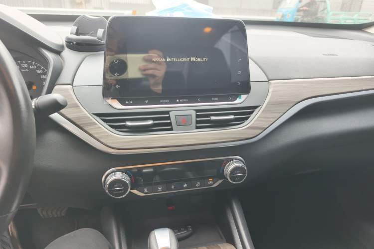 Used Nissan Teana 2021 2.0L XL Comfort Edition Audio And AC Panel