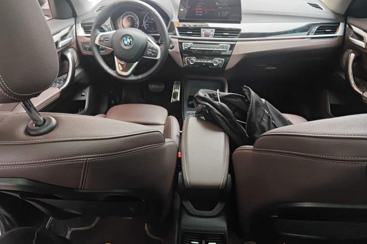 Used BMW X1 2020 sDrive25Li Leading Model
