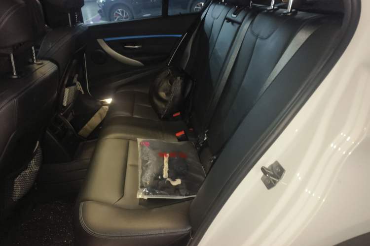 Used BMW 3 Series 2019 320i M Sport Package
