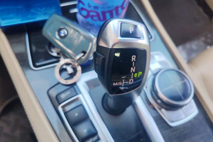 Used BMW 7 Series 2013 730Li Leading Model Gear Lever