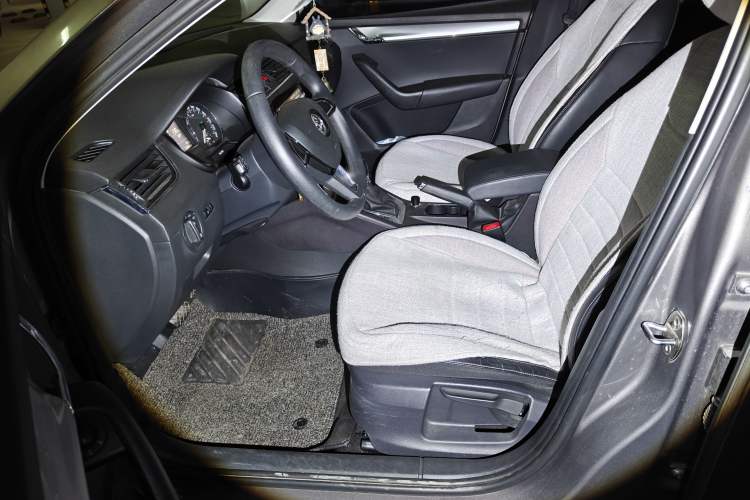 Used Skoda Octavia 2017 1.6L Automatic Chuanxing Edition