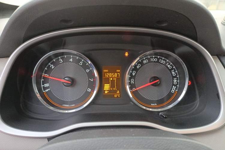 Used Chevrolet Sail 2015 Sail 3 1.5L Manual with Ideal Sunroof Edition