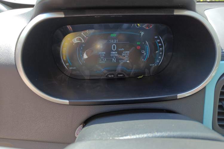 Used Chery QQ Little Ant 2021 200 000-Yuan Ant Fan Edition Talent Version NMC Battery 301 km Instrument Cluster