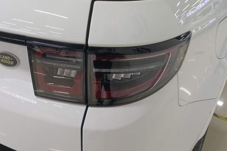 Used Land Rover Discovery Sport 2023 249 PS R-Dynamic S Performance Edition
