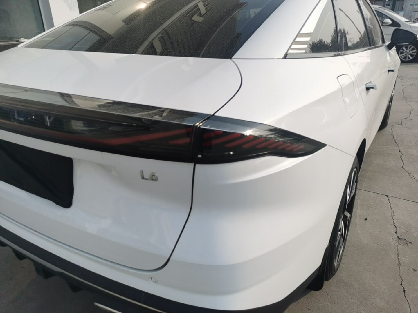 Geely Galaxy L6 2023 125km Starship — снимка 9