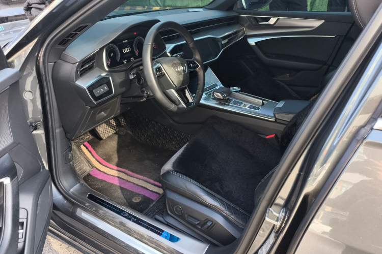 Used Audi A6L 2019 40 TFSI Luxury Dynamic Model
