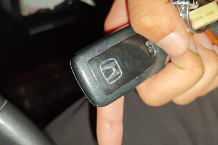 Used Honda Elysion 2016 2.4L Supreme Edition
