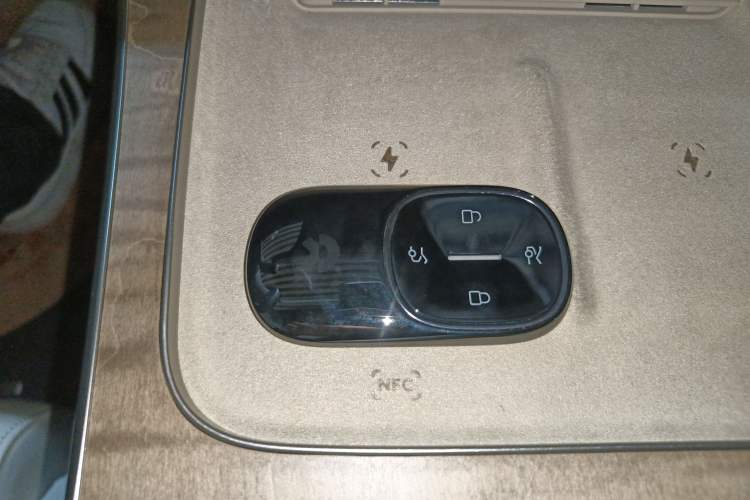 Used Nio ET9 2025 100kWh Signature Edition
