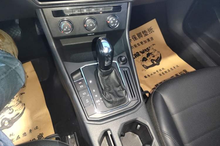 Used Volkswagen Lavida 2021 1.5L Automatic Comfort Edition Gear Lever