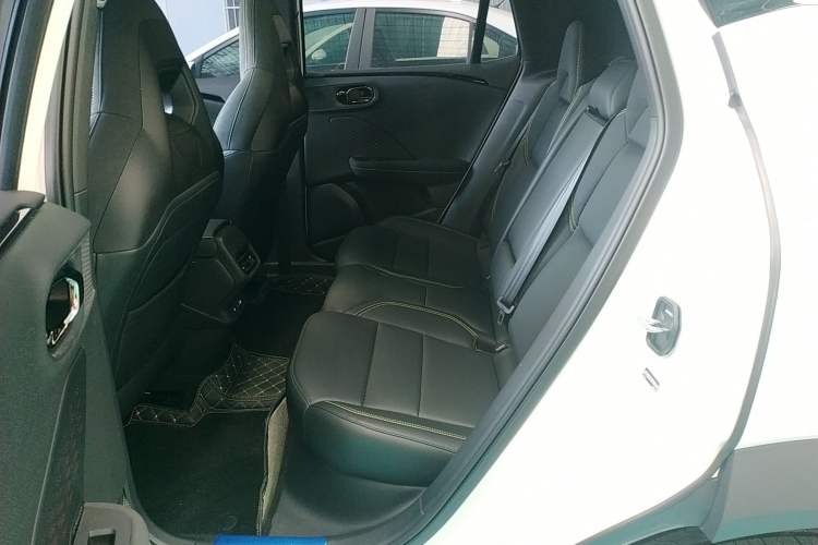 Used Lynk & Co 06 2025 Renew 1.5T Halo
