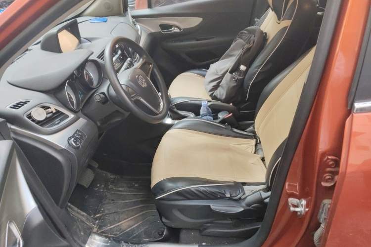 Used Buick Encore 2015 1.4T Automatic Two-Wheel Drive Urban Elite Version
