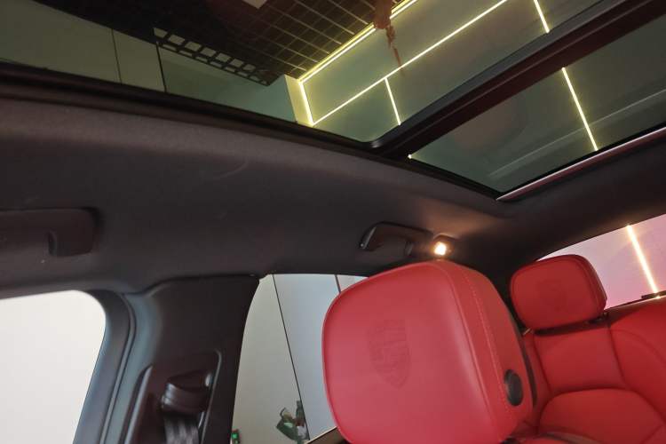 Used Porsche Macan 2021 Macan 2.0T
