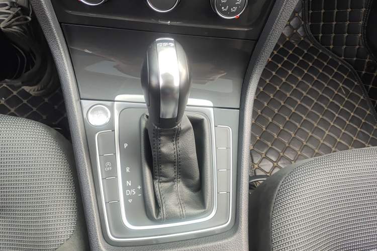 Used Volkswagen Golf 2020 Zhiai Edition 280TSI DSG Comfort Model