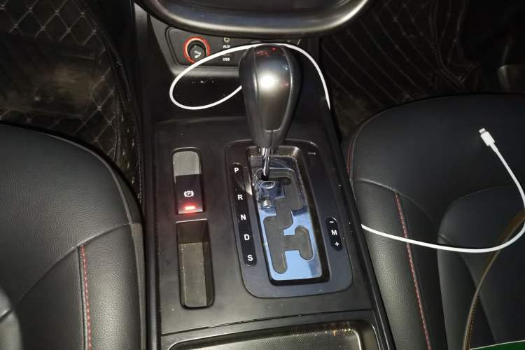 Used Bestune X80 2015 1.8T Automatic Luxury Model
