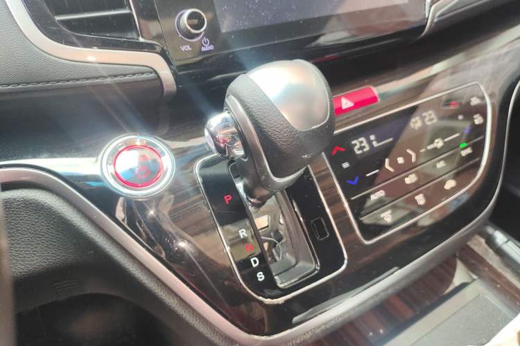 Used Honda Odyssey 2021 2.0L Rui·Luxury Edition Gear Lever