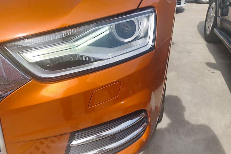 Used Audi Q3 2016 35 TFSI quattro all-wheel-drive style model Left Front Headlight