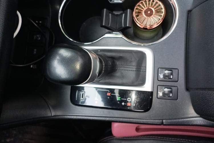 Used Toyota Highlander 2015 2.0T Four-Wheel Drive Luxury Edition 7-Seater