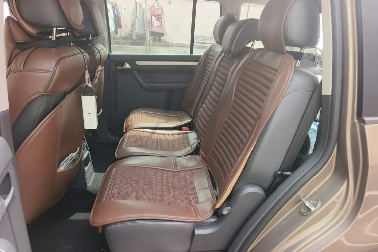 Used Volkswagen Touran 2015 1.4T DSG Comfort Edition 5 Seats Left Rear Seat