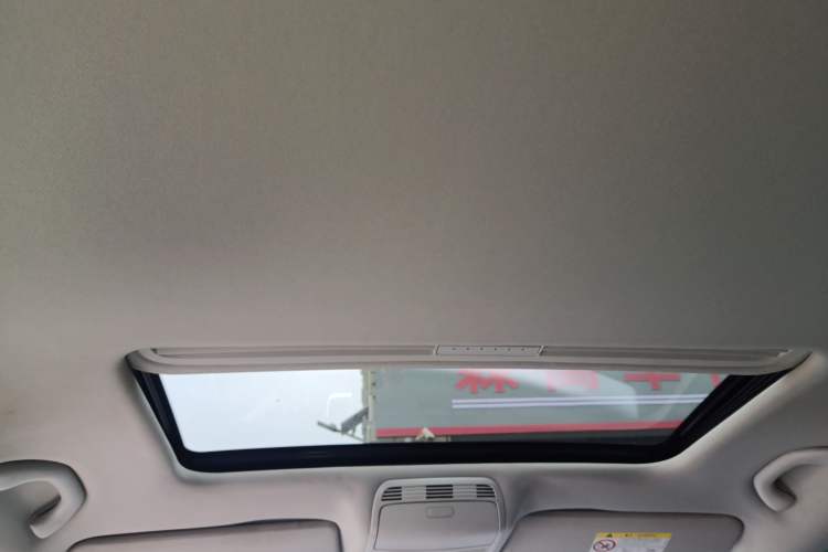 Used Volkswagen Magotan 2016 1.8TSI Smart Enjoyment Leading Model Headliner