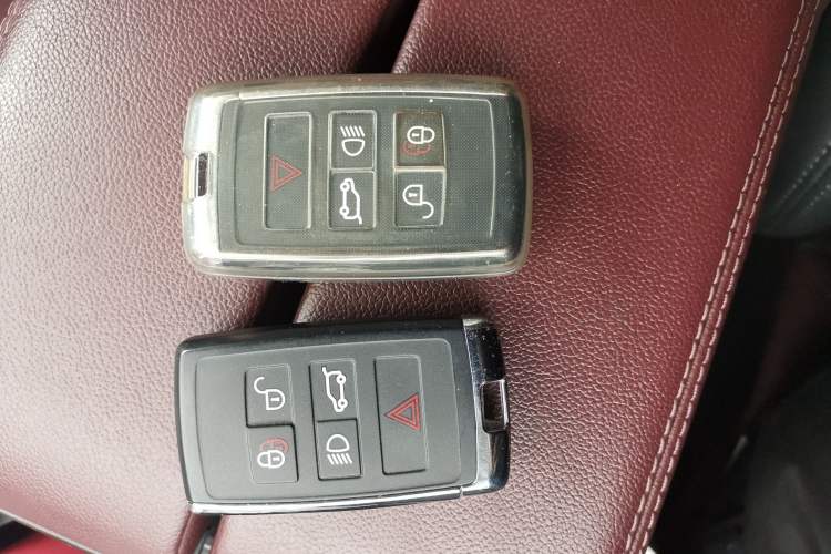 Used Land Rover Range Rover Evoque 2022 Aurora L 249 PS R-Dynamic Luxury Edition