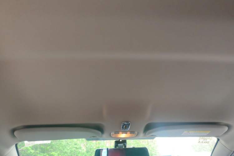 Used Citroen C3-XR 2015 1.6L Manual Pioneer Model Headliner