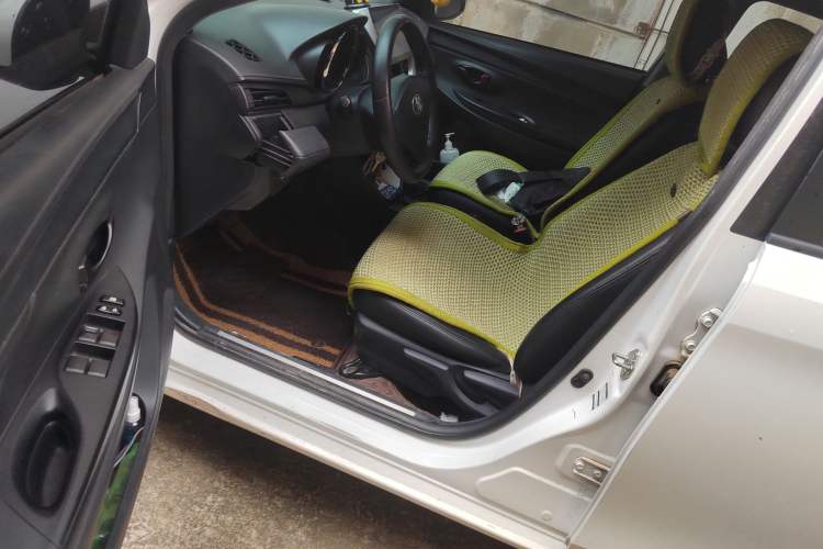 Used Toyota YARiS L Zhi Xiang 2017 1.5E CVT Dynamic Edition Driver Seat