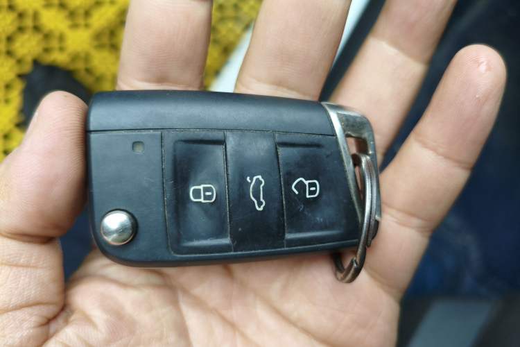 Used Volkswagen Sagitar 2023 280TSI DSG Excellence Plus Edition Vehicle Key