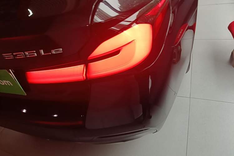 Used BMW 5 Series New Energy 2022 Second Facelift 535Le M Sport Package Right Rear Taillight
