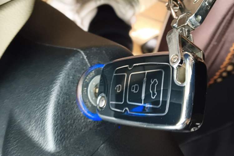 Used Geely Auto EC8 2015 2.0L Manual Elite Edition