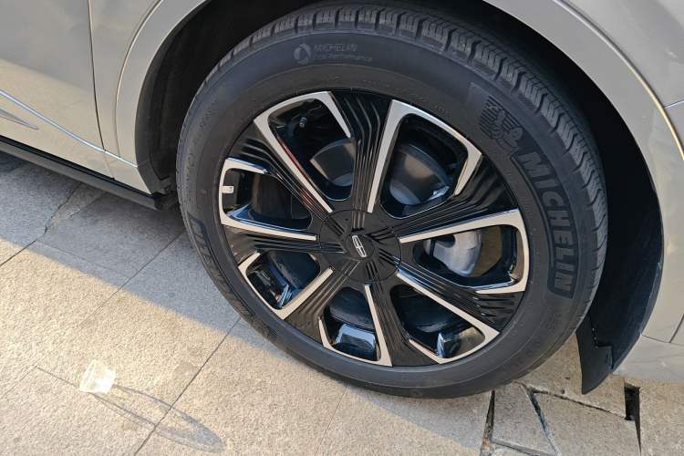 Used Lincoln Nautilus 2023 2.0T All-Wheel-Drive Zunrui Hybrid Version
