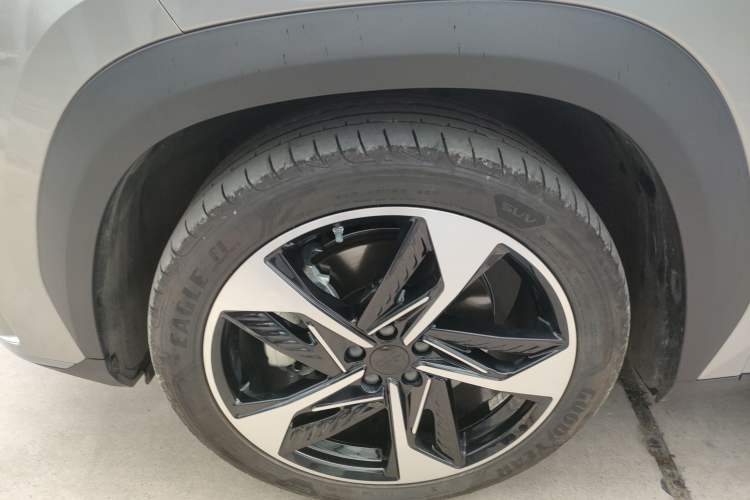 Used Geely Galaxy L7 2024 1.5T 115 km Starship Dragon Edition
