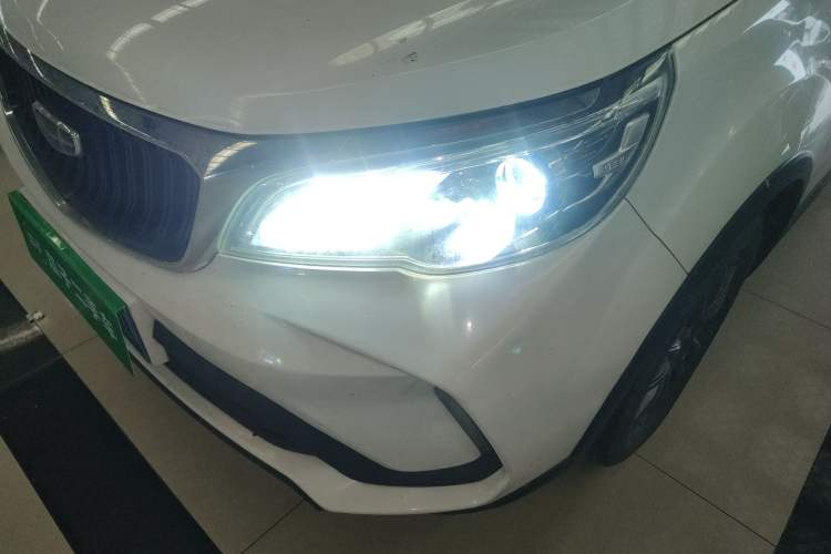 Used Geely Auto Vision X3 2021 PRO 1.5L CVT Deluxe Model Left Front Headlight