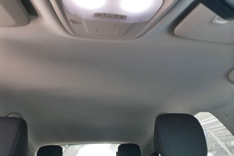 Used Buick Velite 6 2022 Plug-in Hybrid Connected Fashion Model Headliner