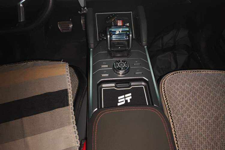 Used JETOUR Traveler 2023 2.0T Four-Wheel Drive Conqueror