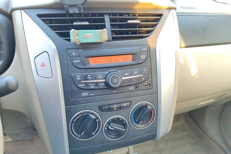 Used Venucia D50 2013 1.6L Manual Fashion Edition