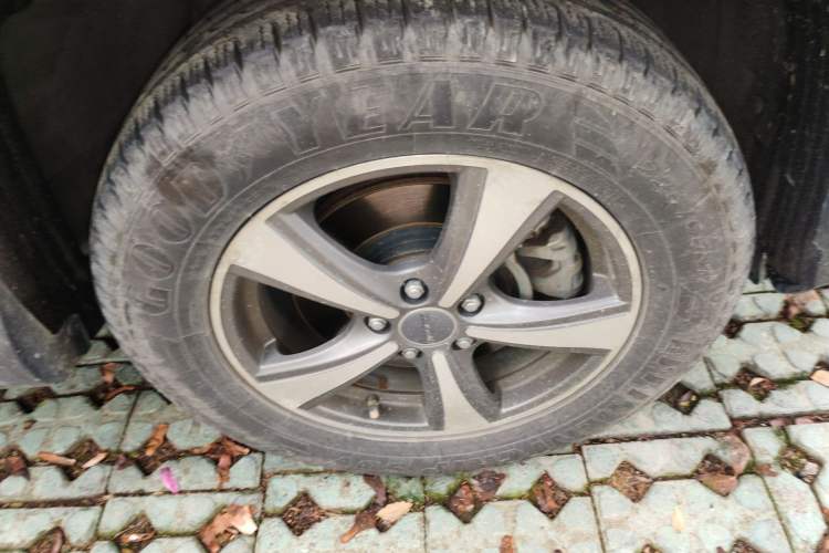 Used Haval H6 Coupe 2016 Blue Label 1.5T Automatic Two-Wheel Drive Elite Model Right Front Wheel Hub