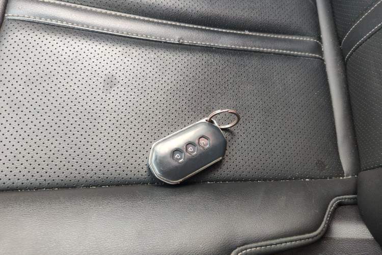 Used Wuling Victory 2020 1.5T CVT Flagship Edition Vehicle Key