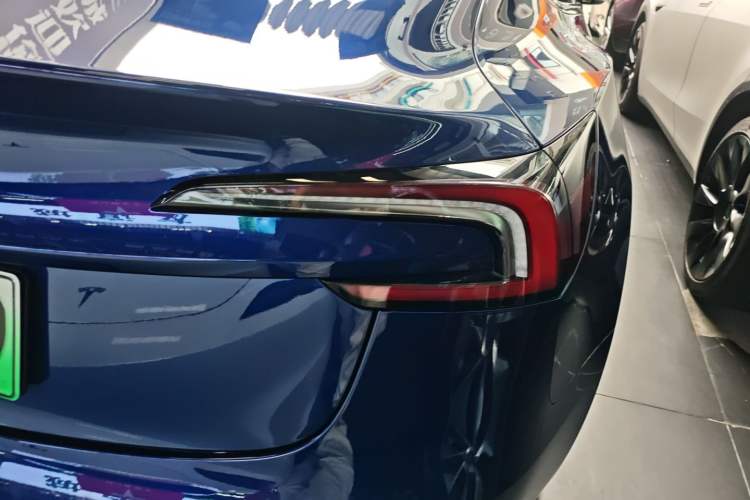 Used Tesla Model 3 2023 Rear-Wheel-Drive Version
