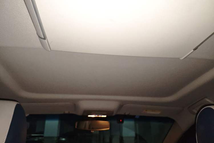 Used Buick GL8 2021 Land Cruiser Executive Class 652T Comfort Model
