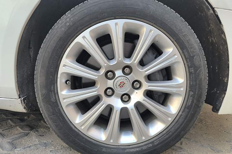 Used Cadillac XTS 2013 28T Comfort Model
