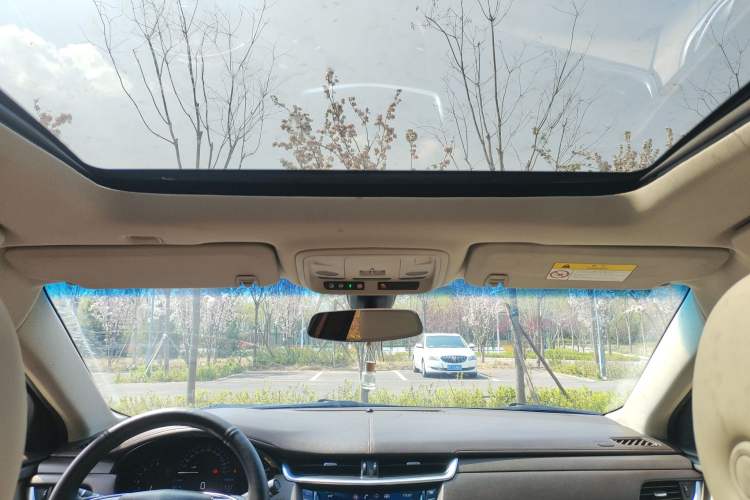 Used Cadillac XTS 2014 28T Comfort Version