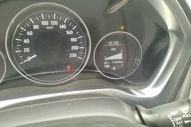 Used Honda Vezel 2015 1.8L CVT Four-Wheel Drive Flagship Model
