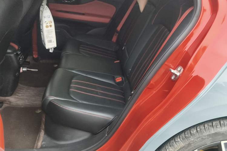 Used GAC Trumpchi EMPOW 2021 270T DCT J15 Version Left Rear Seat