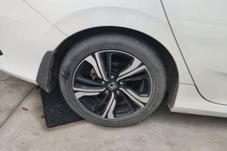 Used Honda Civic 2019 220TURBO CVT Power Edition China VI Emission Standard Right Rear Wheel Hub