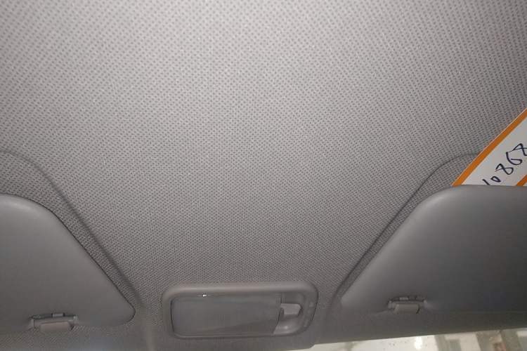 Used Wuling Hongguang MINIEV 2021 Macaron Premium Model – Lithium Iron Phosphate
