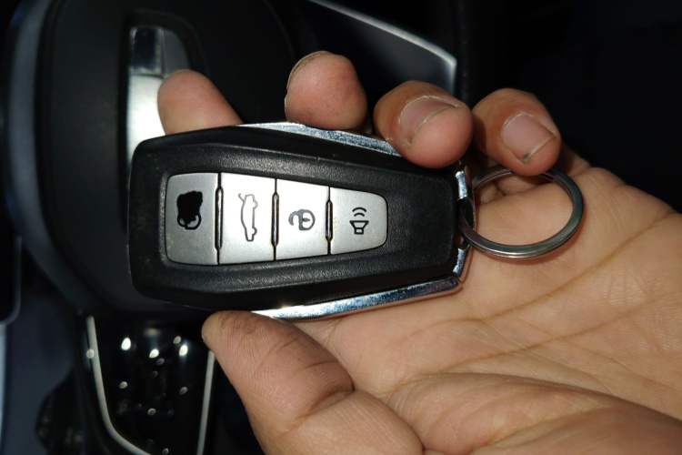 Used Geometry E Firefly 2022 401 km Linglong Tiger 4 Seats
