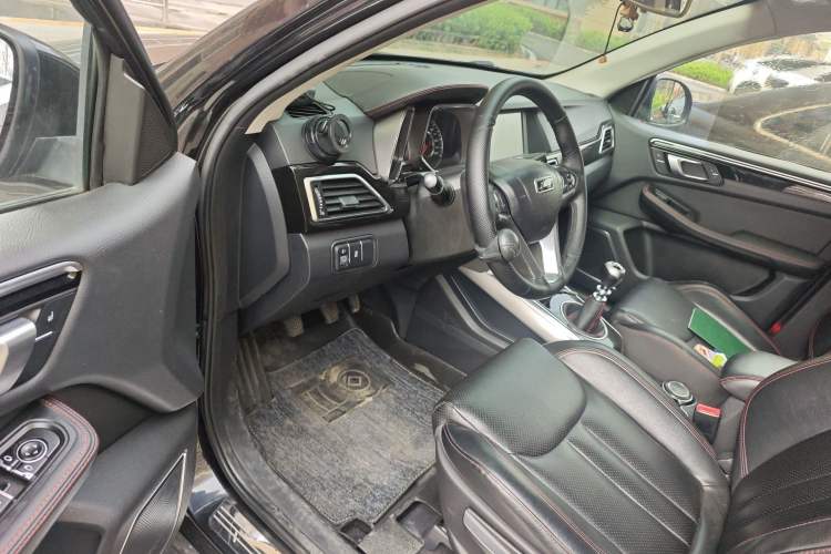 Used Zotye Domy X5 2015 1.5T Manual Luxury Model China V Standard Driver Seat