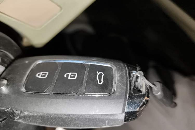 Used Toyota Reiz 2010 2.5V Fengdu Elite Edition Vehicle Key